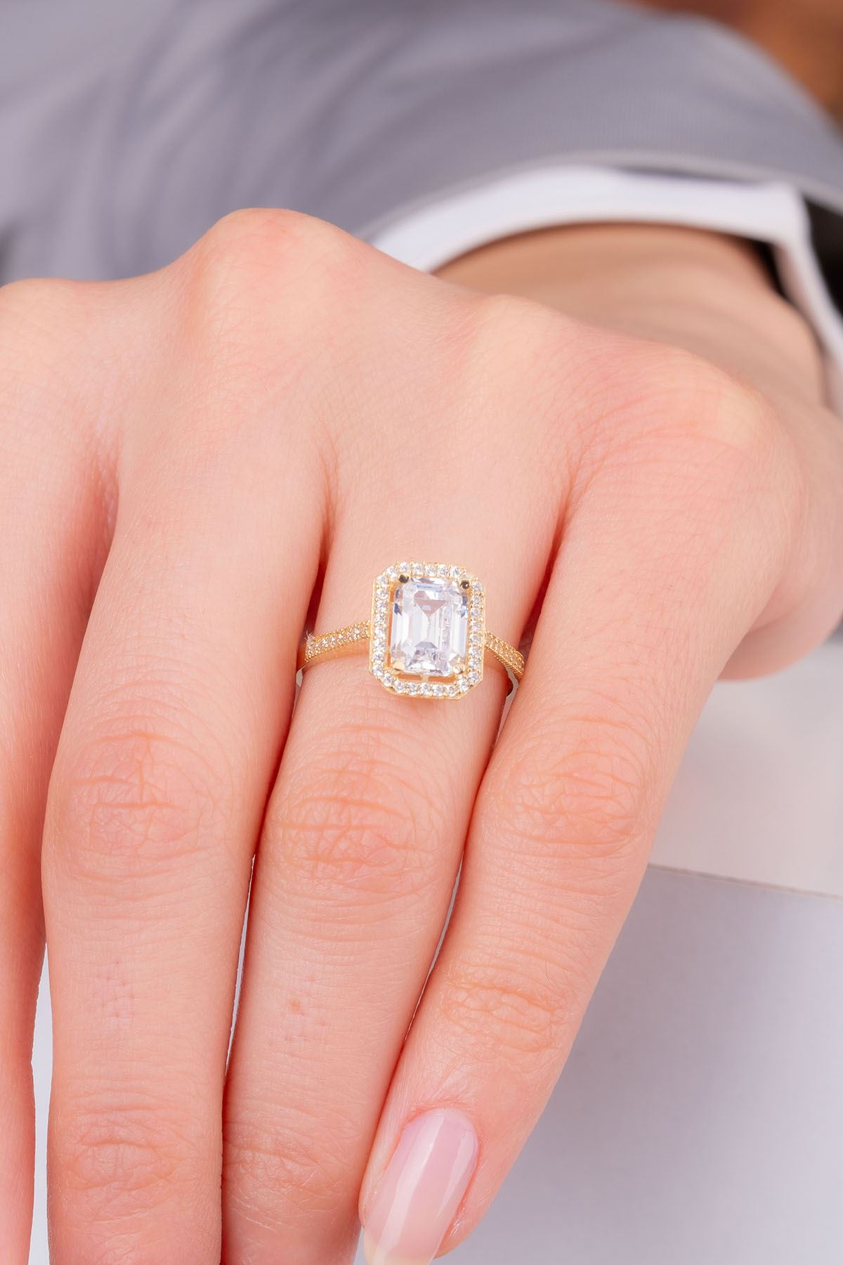 Baget Yüzükten Bileziğe: Özboyacı Altın’ın Göz Alıcı Takıları