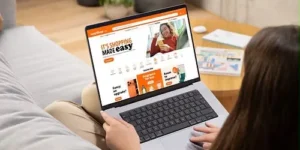 Stelios, easyJet ile havayolu sektörünü ele geçirmişti. Şimdi de online alışveriş devlerine meydan okuyor